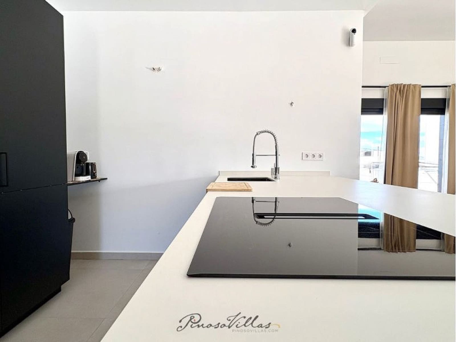 4 bedroom Villa for sale in Pinoso with pool - € 449,950 (Ref: 9377702)