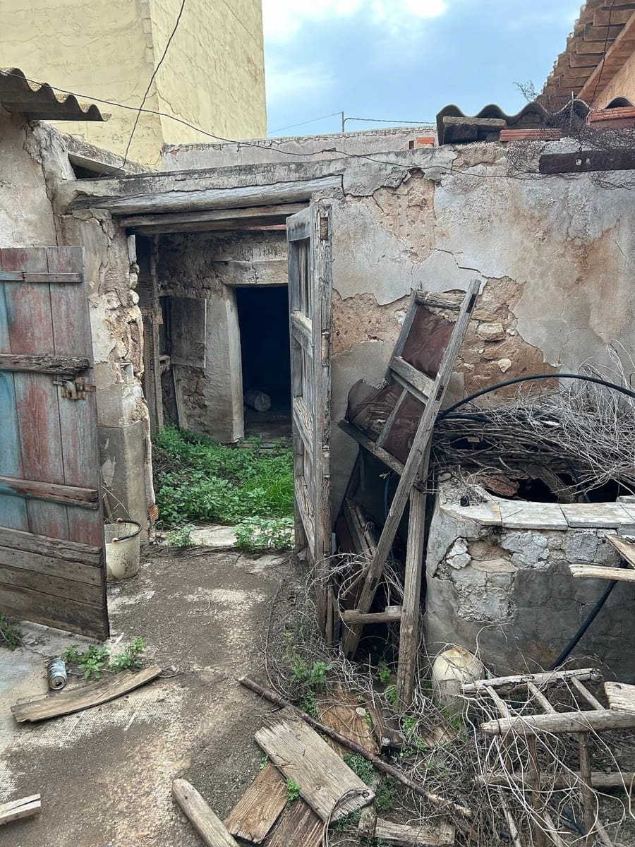 4 sovrum Hus till salu i Pinoso - 70 000 € (Ref: 9377705)