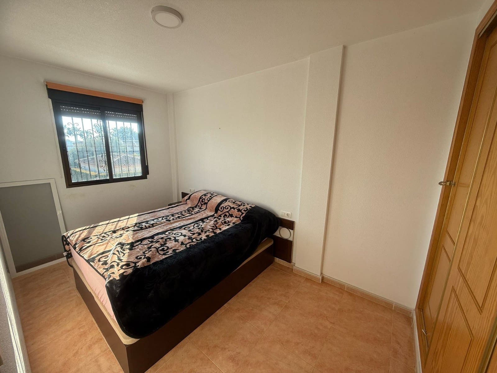 2 slaapkamer Appartement te koop in Daya Nueva met zwembad - € 115.000 (Ref: 9378539)