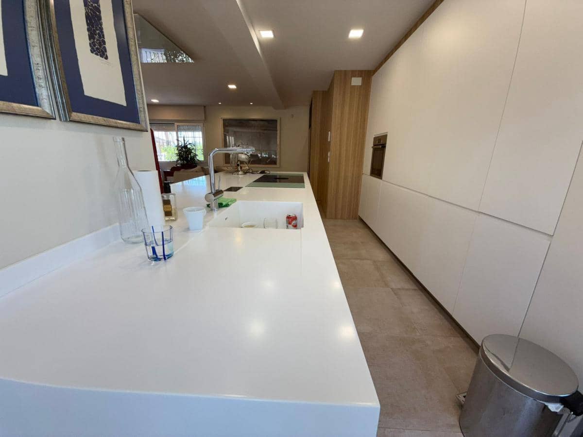 3 quarto Moradia para venda em San Miguel de Salinas com piscina garagem - 525 000 € (Ref: 9378541)