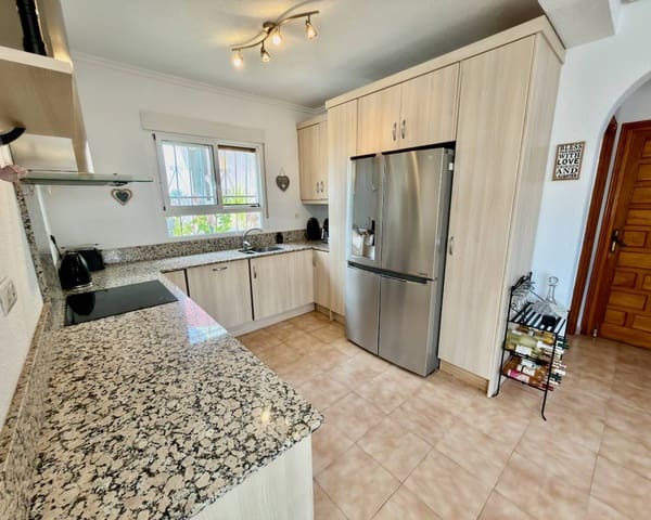 4 makuuhuone Huvila myytävänä paikassa Ciudad Quesada, Rojales mukana uima-altaan 
autotalli - 475 000 € (Ref: 9383232)