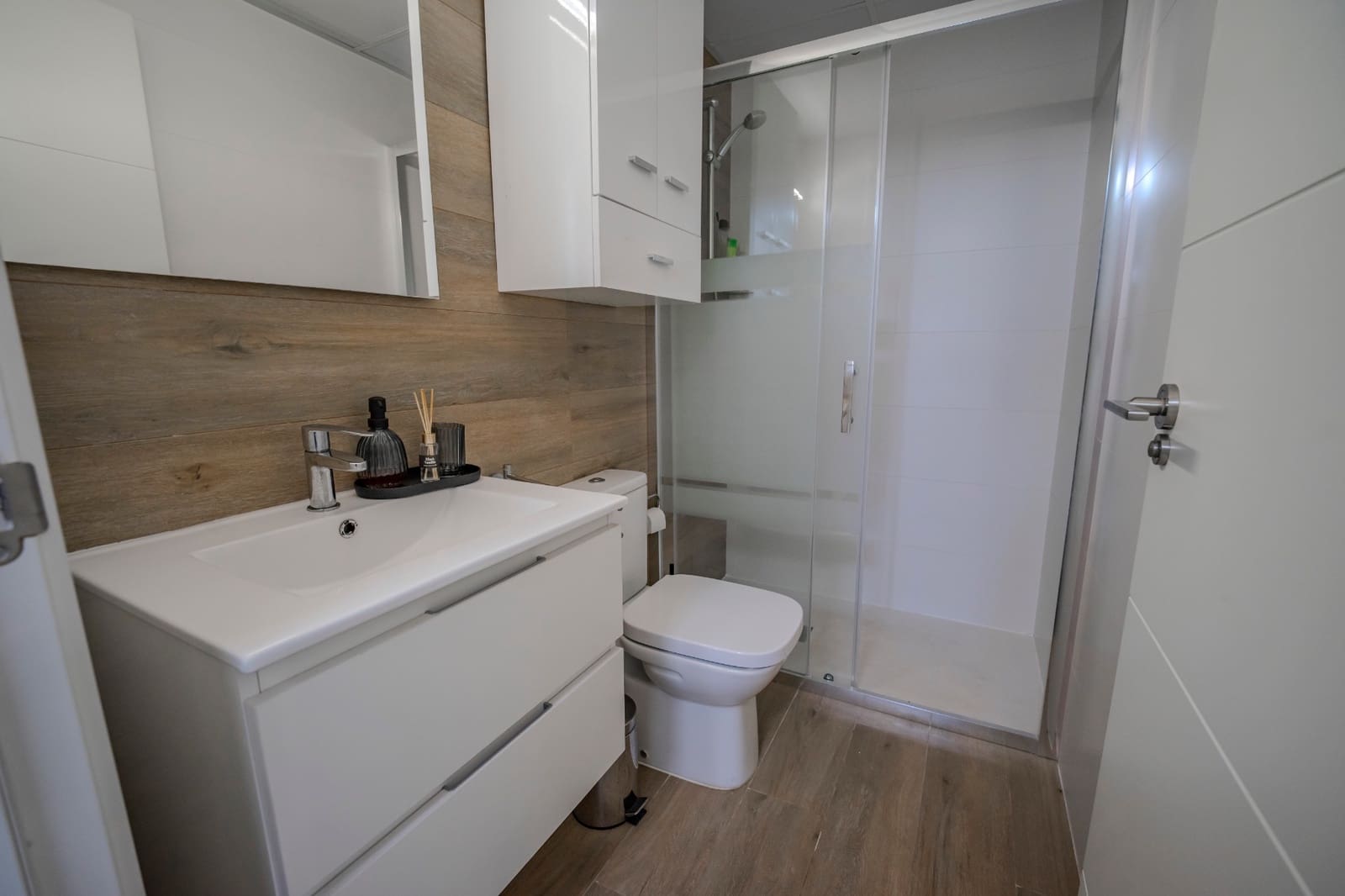 3 bedroom Apartment for sale in Los Alcazares with pool garage - € 250,000 (Ref: 9383234)