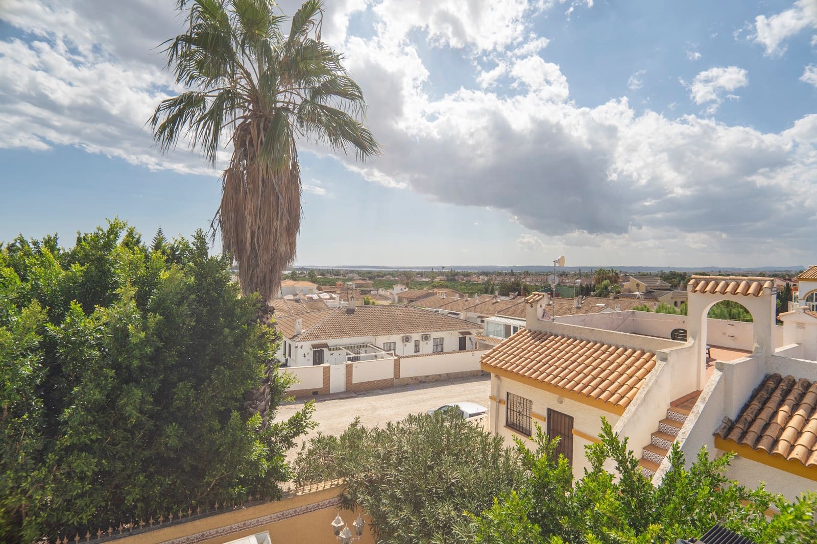 3 makuuhuone Huvila myytävänä paikassa Ciudad Quesada mukana uima-altaan - 387 500 € (Ref: 9383237)