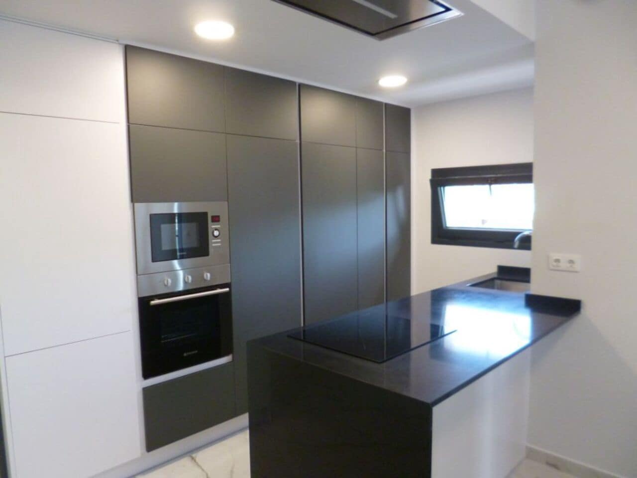 2 bedroom Apartment for sale in Los Altos with pool garage - € 299,995 (Ref: 9383242)