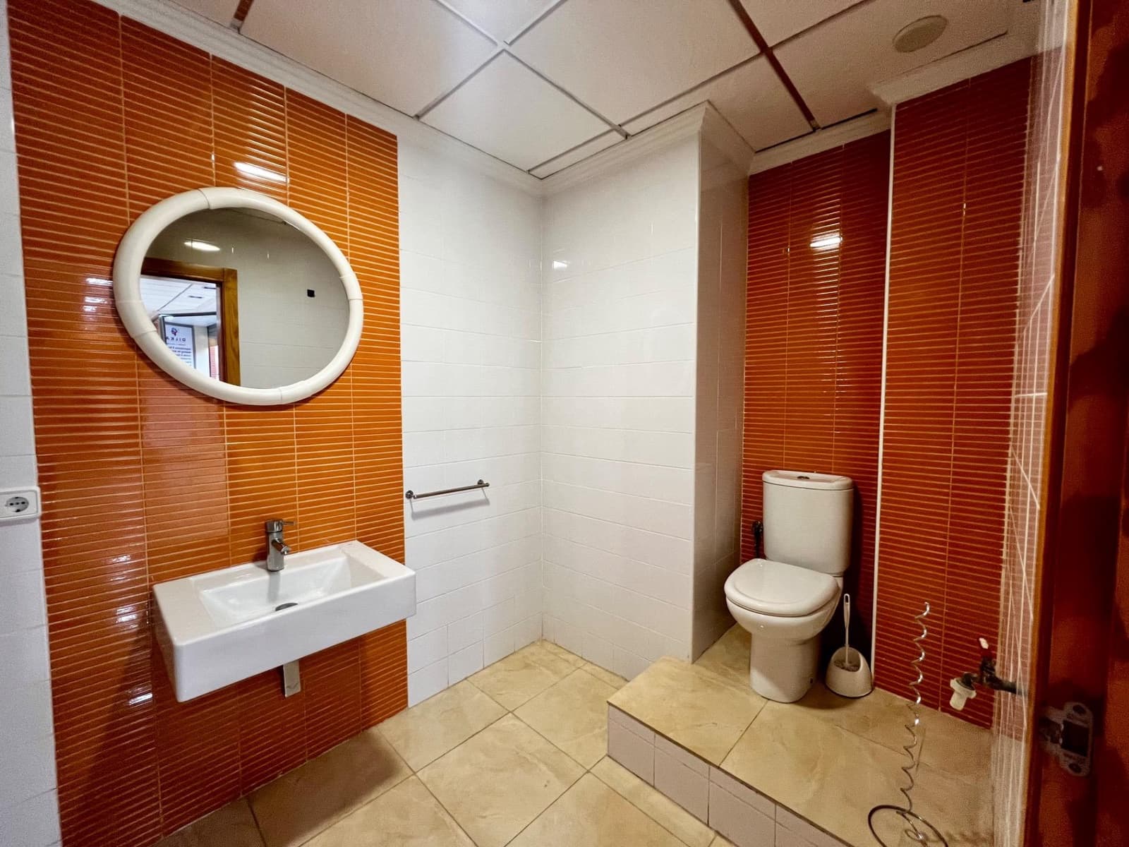 Local Commercial à vendre à Beniel - 199 000 € (Ref: 9383246)