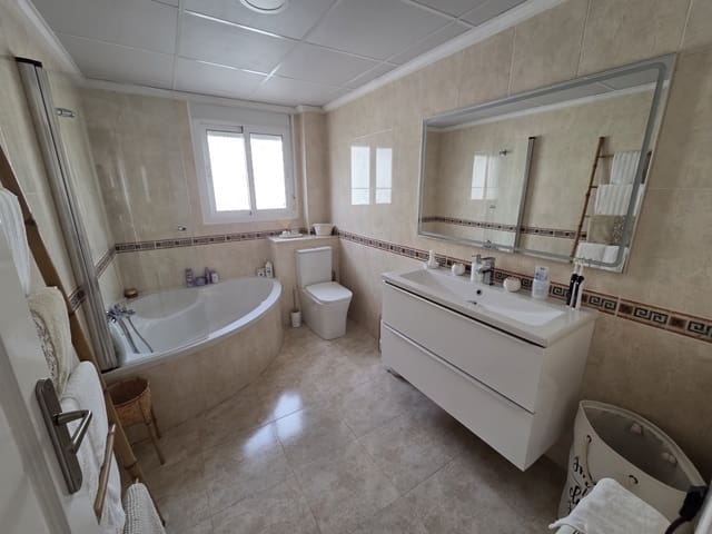 3 sovrum Hus till salu i Ciudad Quesada, Rojales med pool - 299 950 € (Ref: 9393677)