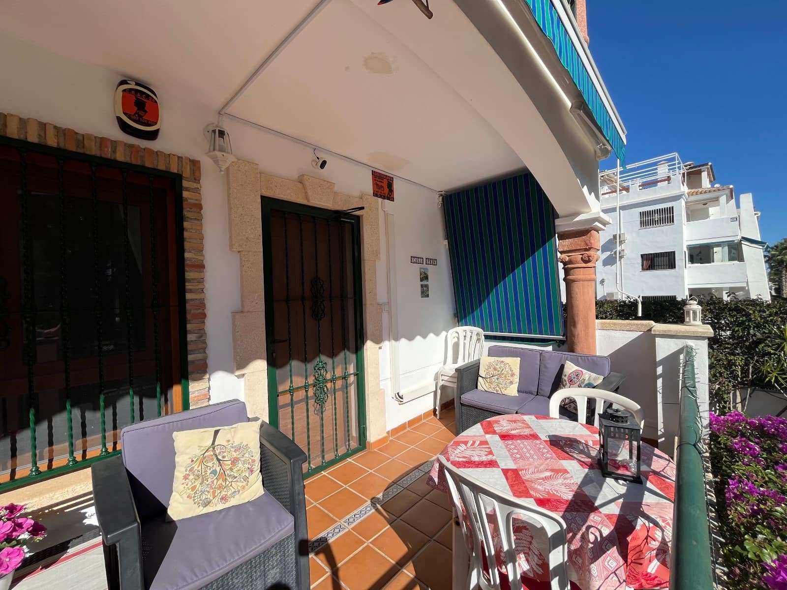 2 bedroom Apartment for sale in Villamartin with pool - € 199,995 (Ref: 9393681)