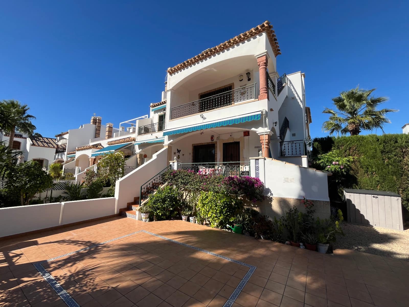 2 bedroom Apartment for sale in Villamartin with pool - € 199,995 (Ref: 9393681)