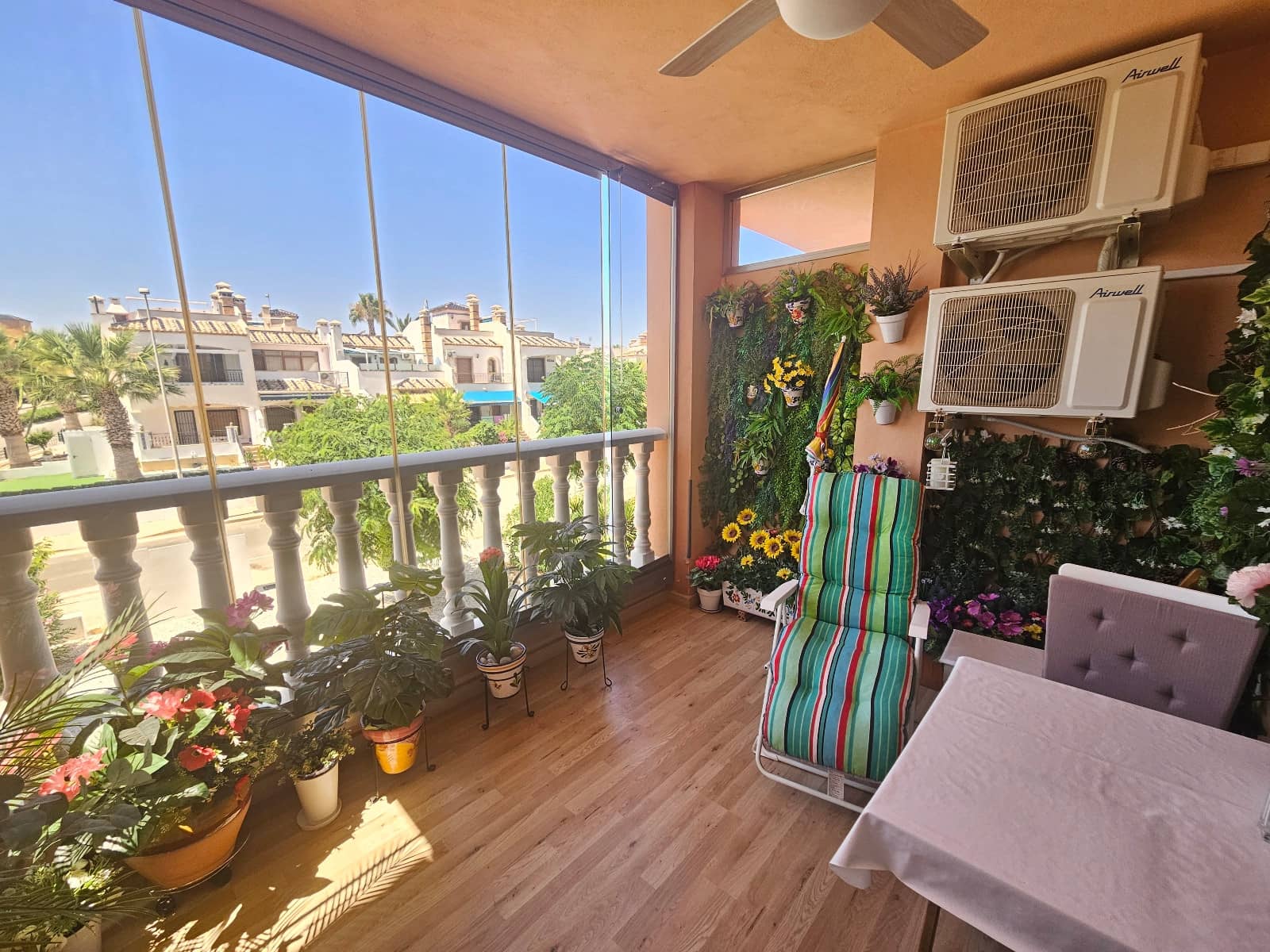 2 bedroom Apartment for sale in Villamartin with pool - € 179,999 (Ref: 9393686)