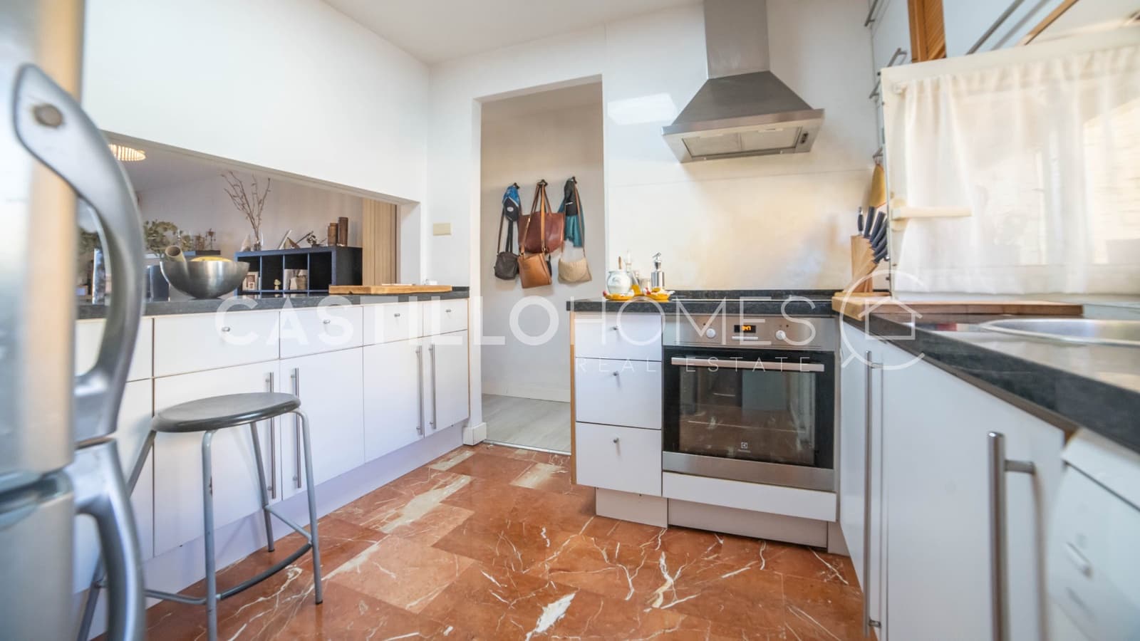 4 sypialnia Dom na sprzedaż w Torrevieja z garażem - 449 900 € (Ref: 9396727)