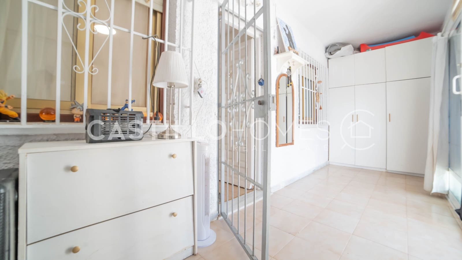 2 makuuhuone Omakotitalo myytävänä paikassa Torrevieja - 134 900 € (Ref: 9396728)