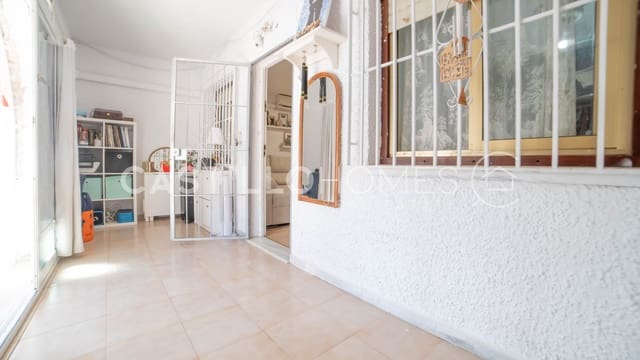 2 makuuhuone Omakotitalo myytävänä paikassa Torrevieja - 134 900 € (Ref: 9396728)