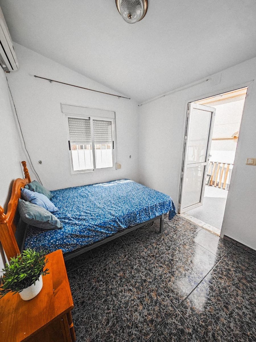 2 camera da letto Bungalow in vendita in Torrevieja con piscina - 144.900 € (Rif: 9396731)