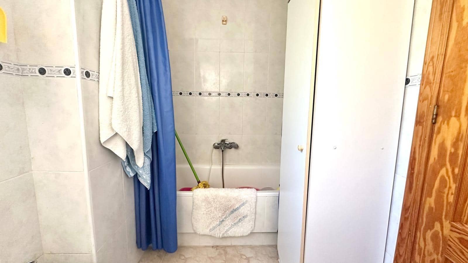 2 quarto Apartamento para venda em Torrevieja com piscina - 139 900 € (Ref: 9396732)