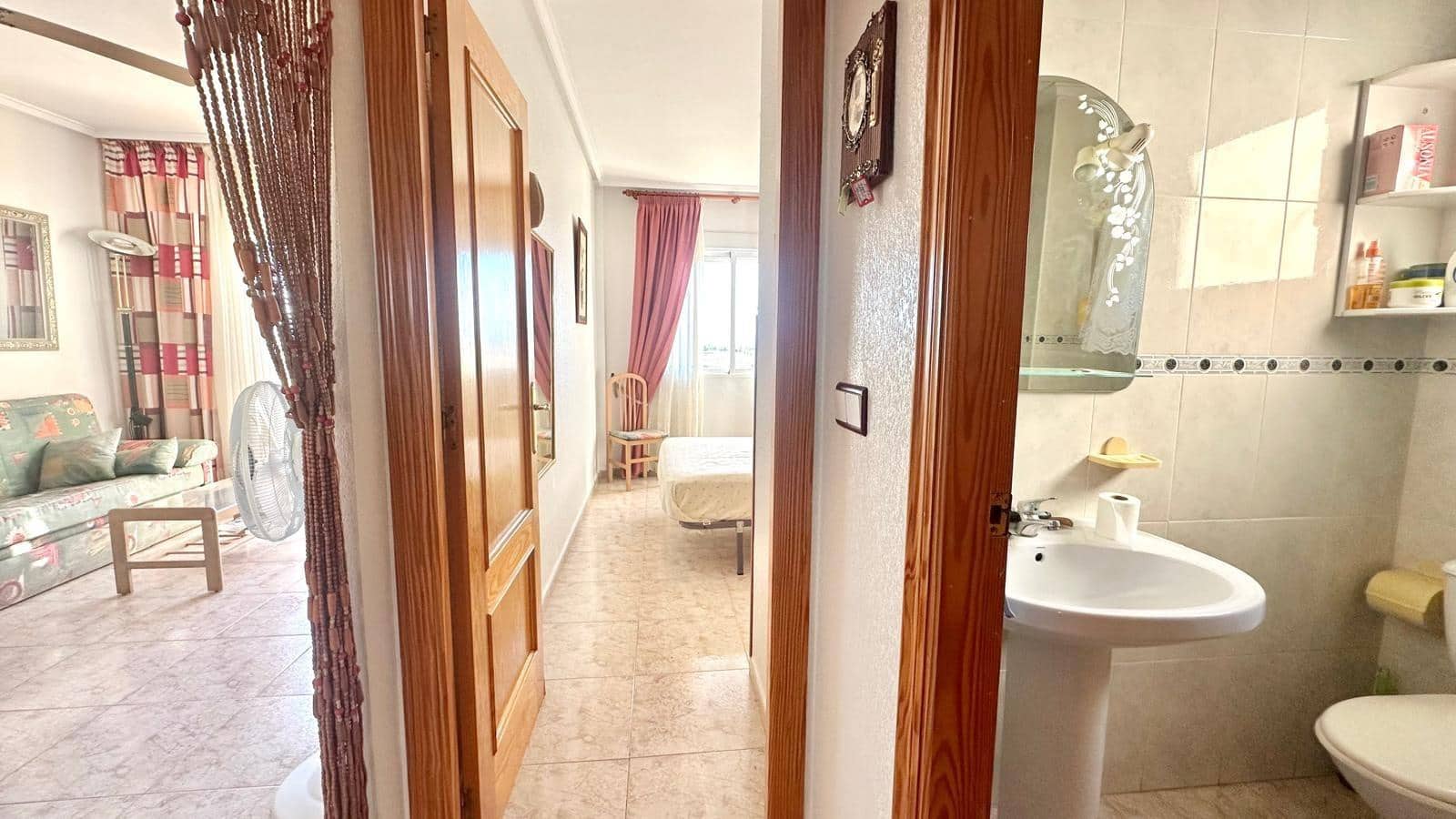 2 quarto Apartamento para venda em Torrevieja com piscina - 139 900 € (Ref: 9396732)