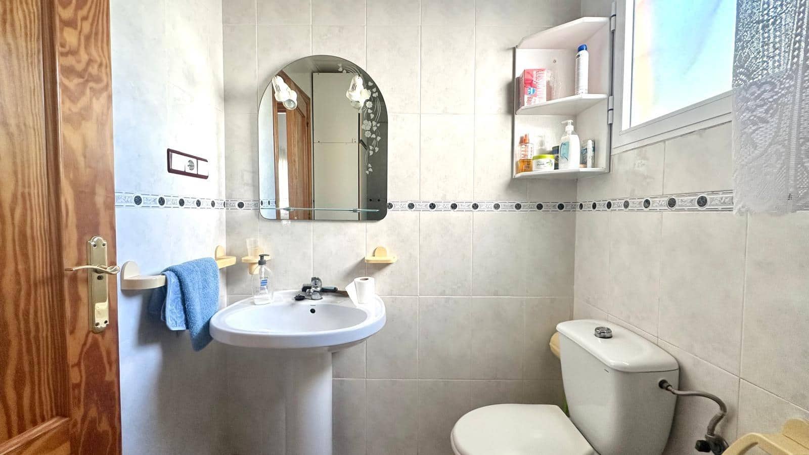 2 quarto Apartamento para venda em Torrevieja com piscina - 139 900 € (Ref: 9396732)