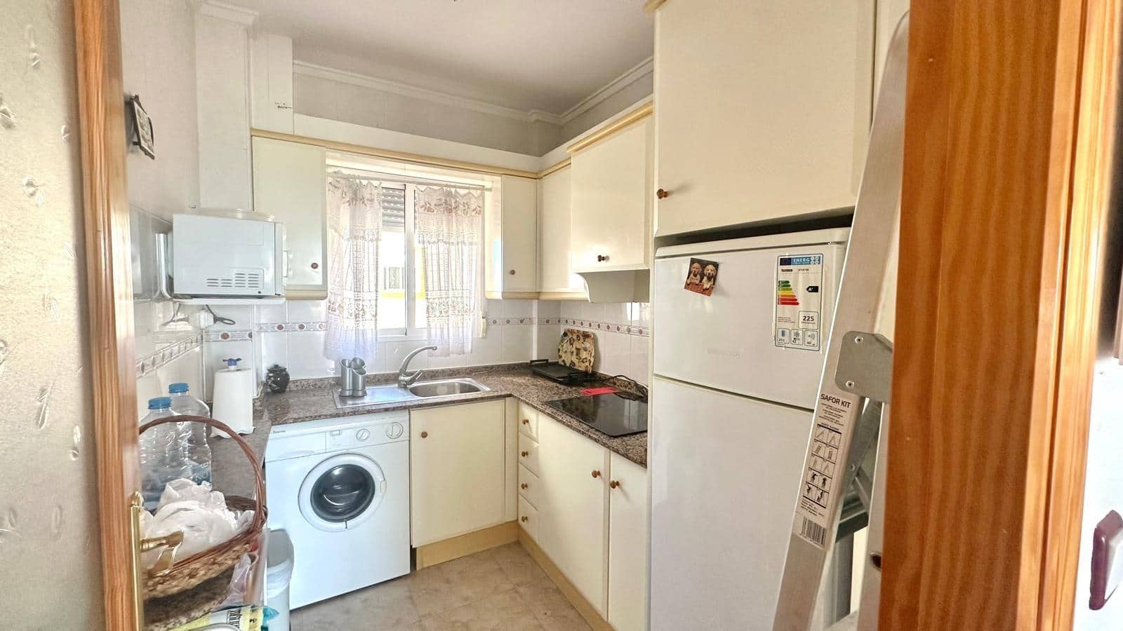 2 quarto Apartamento para venda em Torrevieja com piscina - 139 900 € (Ref: 9396732)