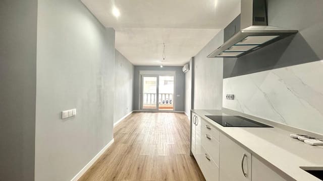 2 quarto Apartamento para venda em Torrevieja - 164 900 € (Ref: 9396736)