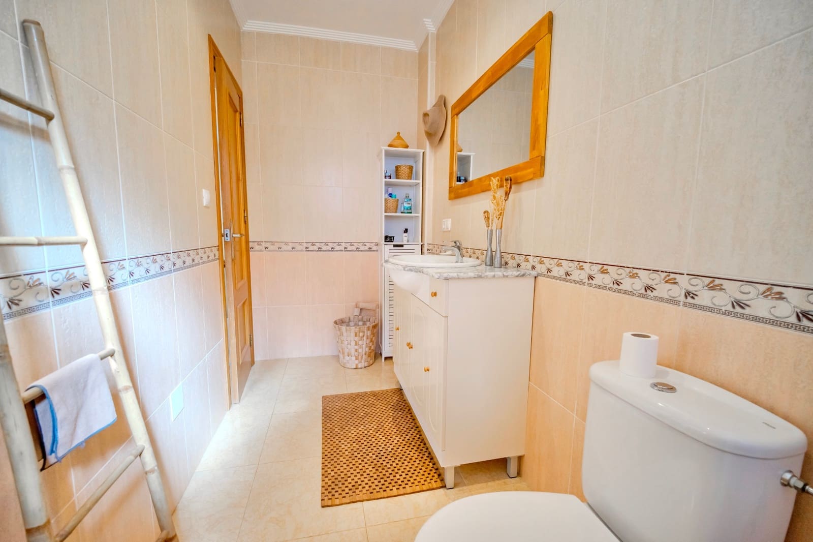 2 slaapkamer Halfvrijstaande villa te koop in Guardamar del Segura - € 249.950 (Ref: 9404658)