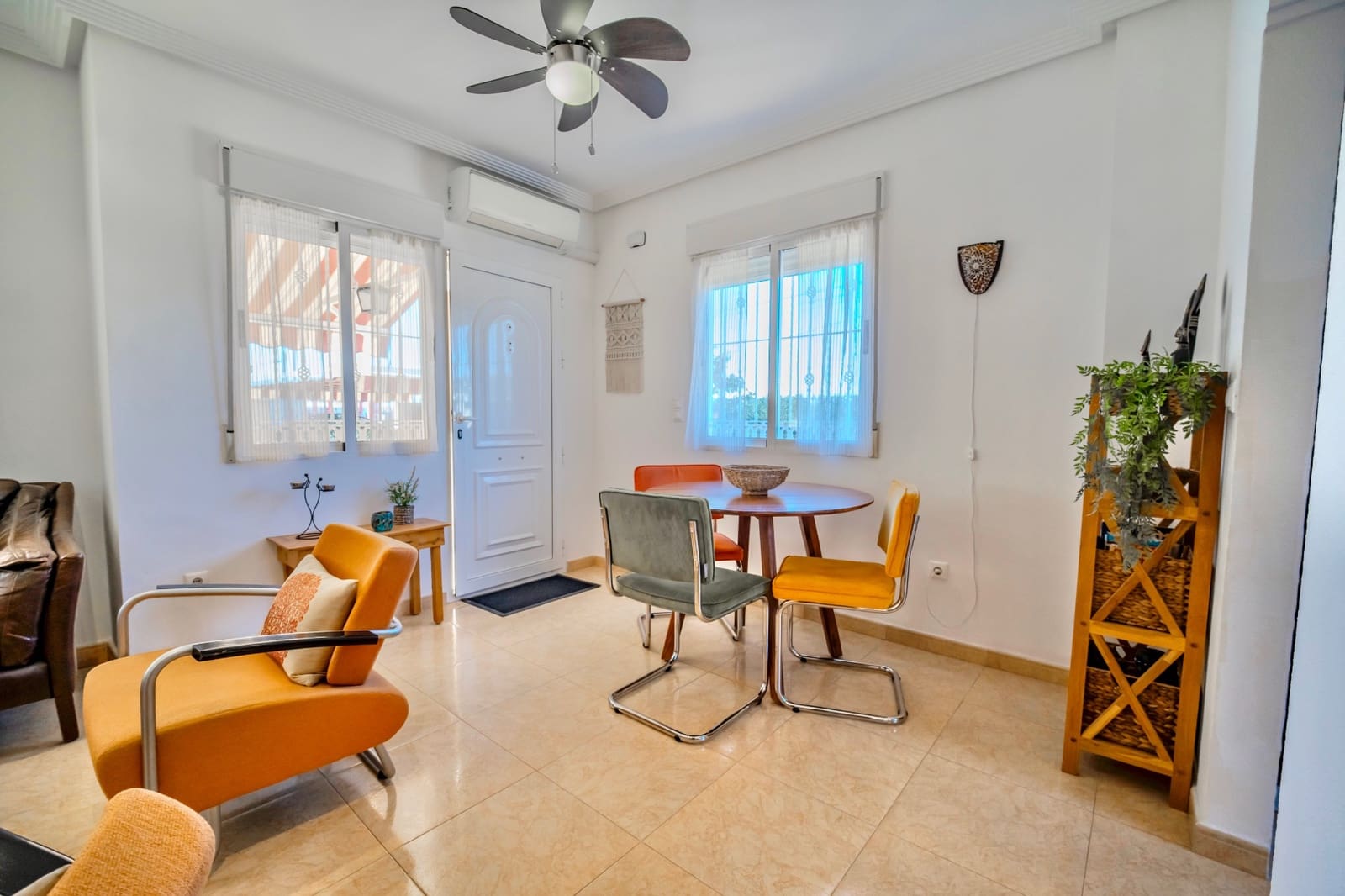 2 slaapkamer Halfvrijstaande villa te koop in Guardamar del Segura - € 249.950 (Ref: 9404658)