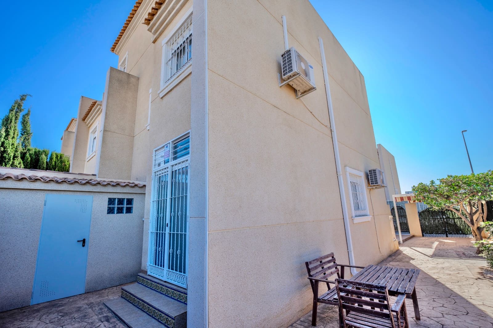 2 slaapkamer Halfvrijstaande villa te koop in Guardamar del Segura - € 249.950 (Ref: 9404658)