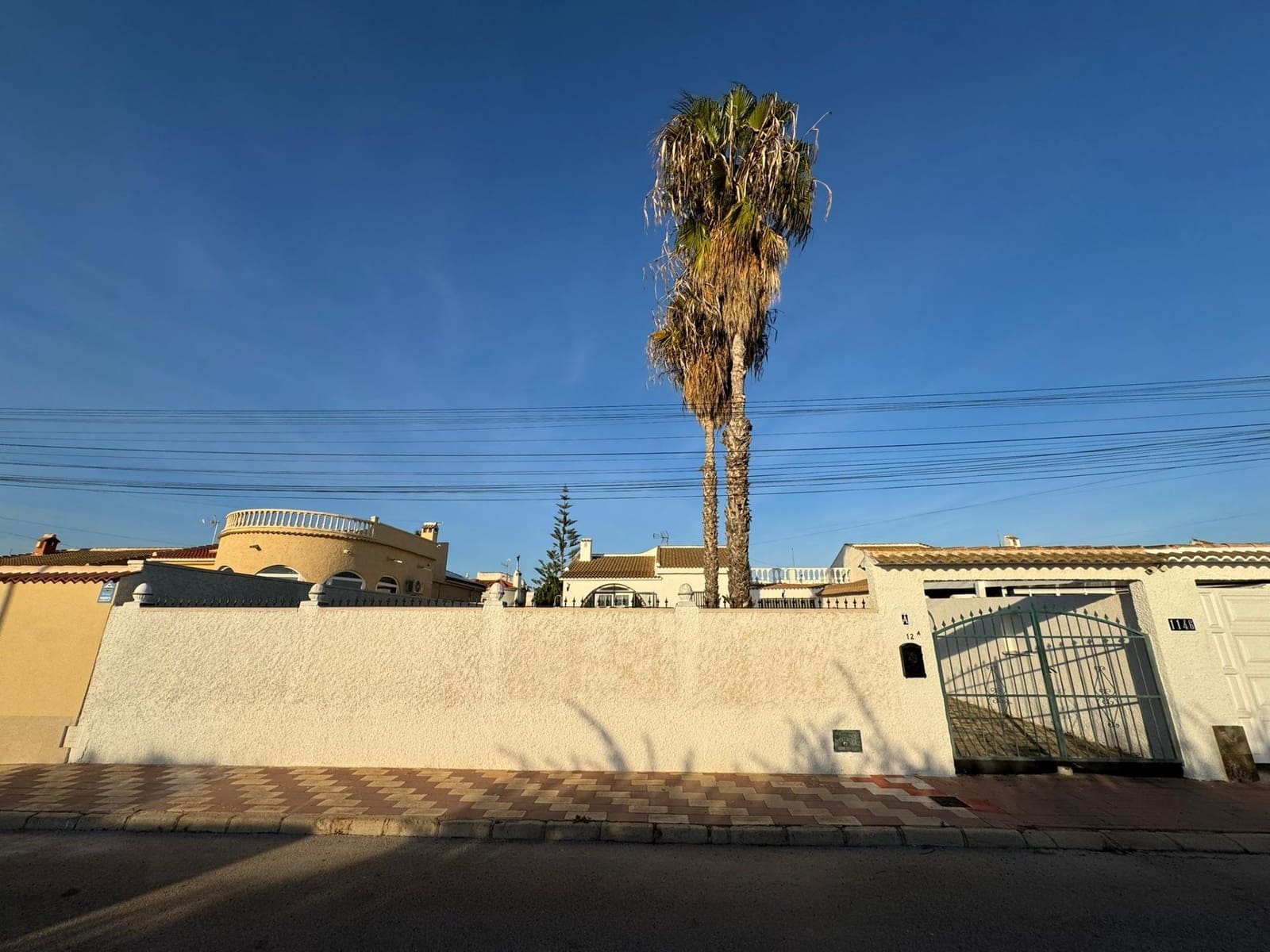 2 makuuhuone Huvila myytävänä paikassa Torrevieja mukana 
autotalli - 289 000 € (Ref: 9404662)