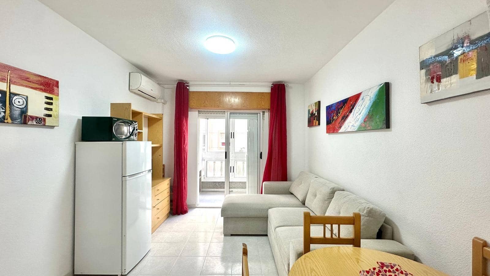Studio til salgs i Torrevieja - € 79 900 (Ref: 9404664)
