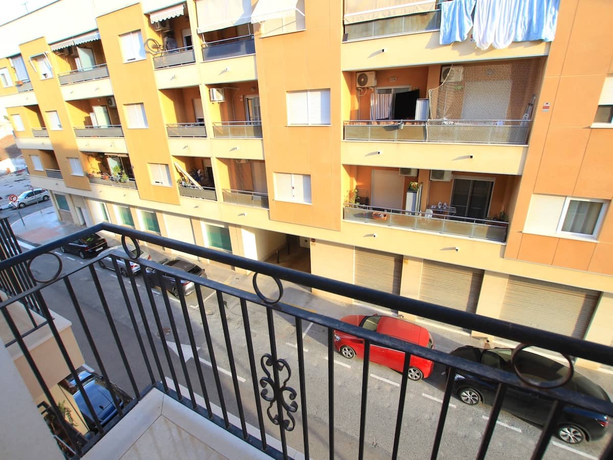 3 bedroom Apartment for sale in Almoradi - € 117,000 (Ref: 9409963)