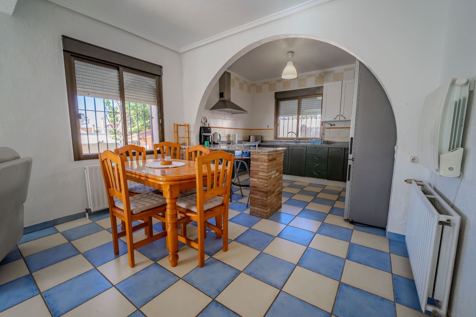 3 sypialnia Willa na sprzedaż w Ciudad Quesada z basenem - 325 500 € (Ref: 9411333)