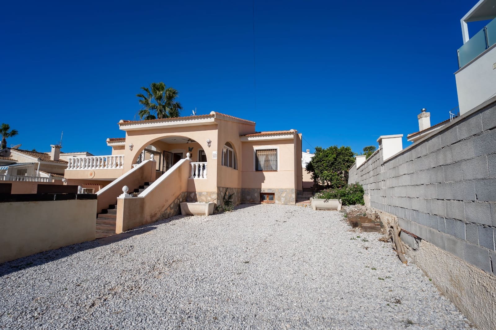 3 sypialnia Willa na sprzedaż w Ciudad Quesada z basenem - 325 500 € (Ref: 9411333)