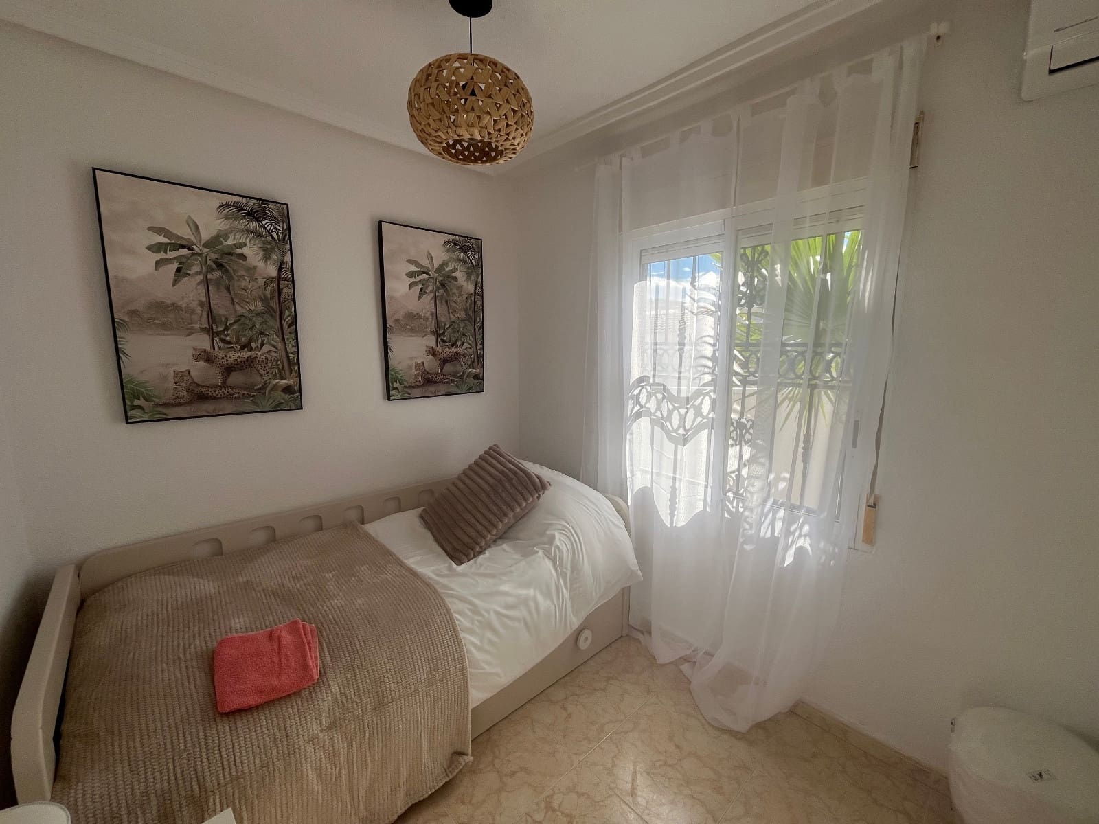 3 soveværelse Byhus til salg i Punta Prima med swimmingpool - € 249.999 (Ref: 9411339)