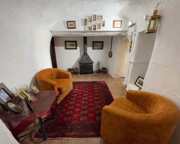 4 bedroom Cave House for sale in Orihuela with pool garage - € 199,995 (Ref: 9427476)