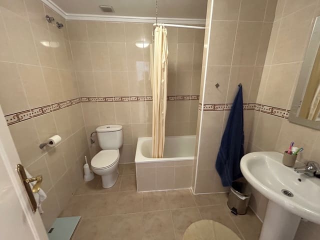 3 slaapkamer Halfvrijstaande villa te koop in Ciudad Quesada, Rojales met zwembad - € 299.950 (Ref: 9427478)