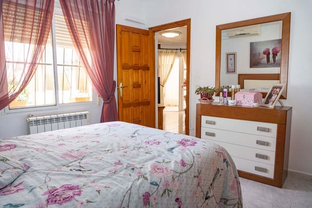 Chalet de 3 habitaciones en Ciudad Quesada, Rojales en venta con piscina garaje - 379.950 € (Ref: 9427487)