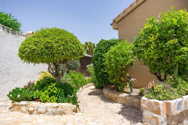 Chalet de 3 habitaciones en Ciudad Quesada, Rojales en venta con piscina garaje - 379.950 € (Ref: 9427487)