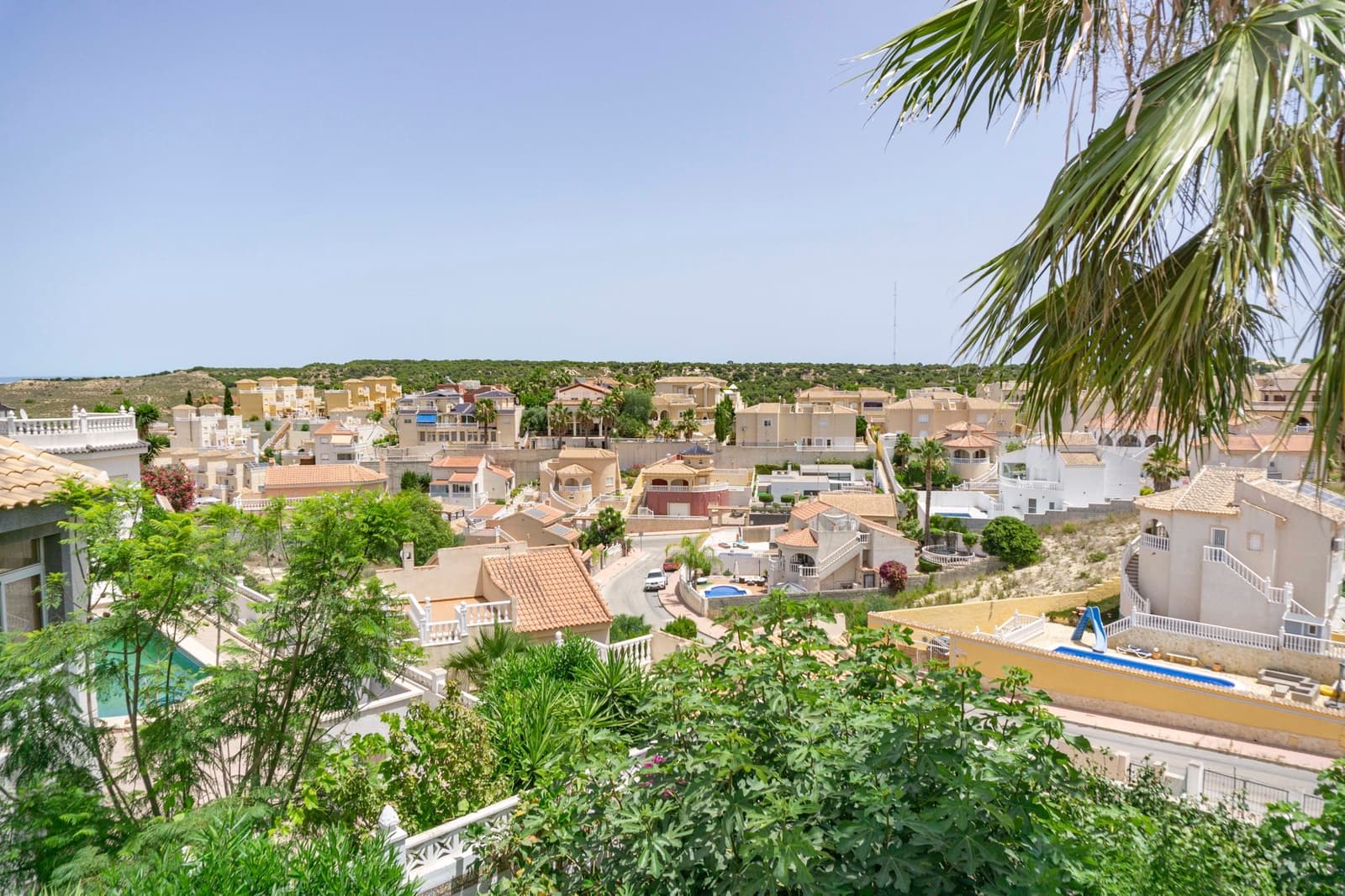 Chalet de 3 habitaciones en Ciudad Quesada en venta con piscina garaje - 379.950 € (Ref: 9427487)