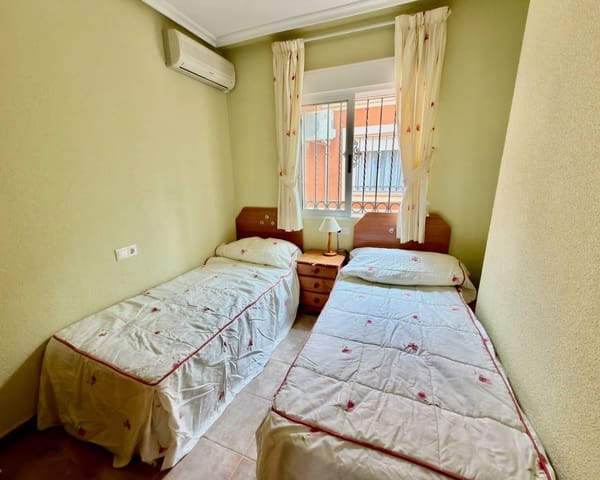 2 slaapkamer Villa te koop in Guardamar del Segura met zwembad garage - € 180.000 (Ref: 9427493)