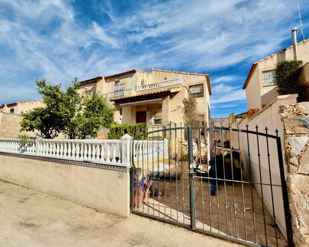 3 quarto Moradia para venda em Algorfa com piscina - 170 000 € (Ref: 9427494)