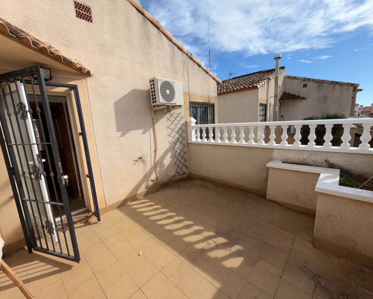 3 quarto Moradia para venda em Algorfa com piscina - 170 000 € (Ref: 9427494)