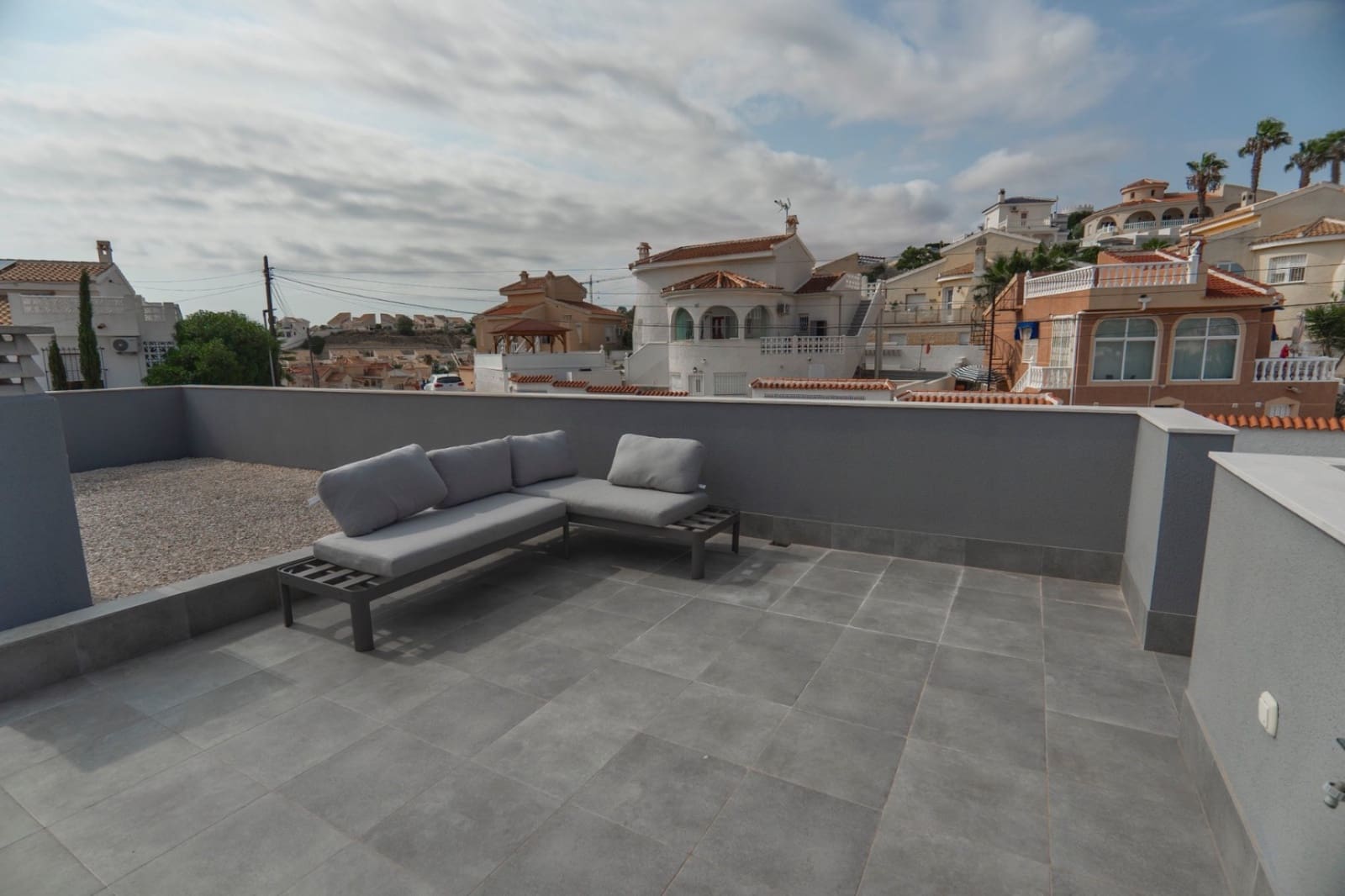 2 bedroom Villa for sale in Ciudad Quesada with pool - € 339,998 (Ref: 9427501)