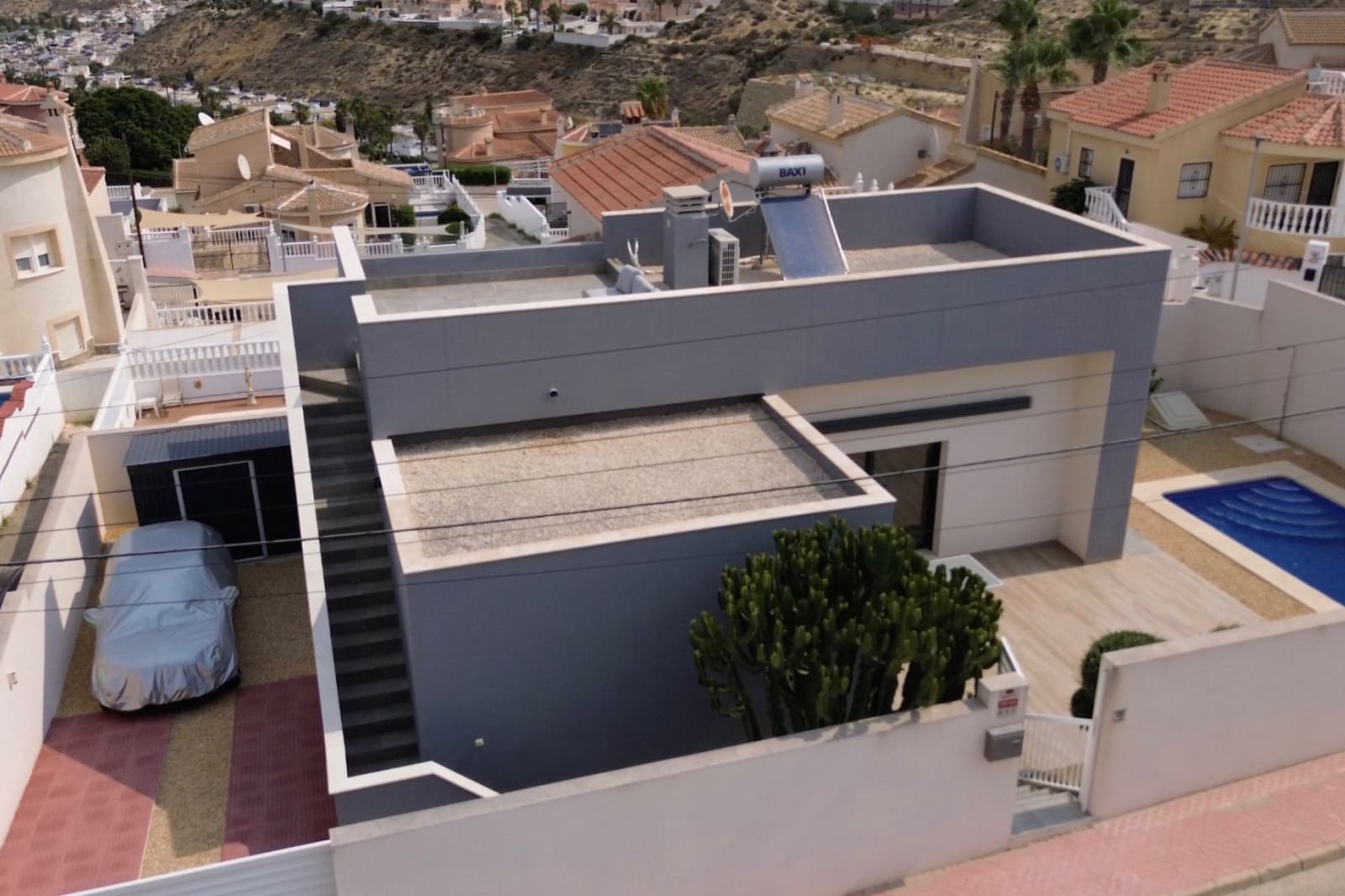 2 bedroom Villa for sale in Ciudad Quesada with pool - € 339,998 (Ref: 9427501)