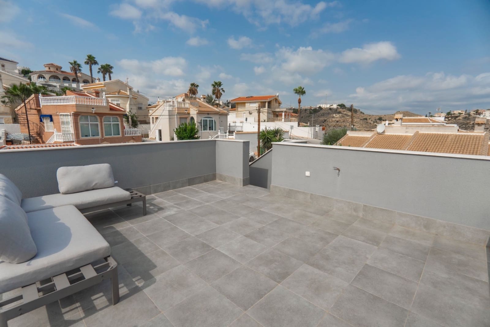 2 bedroom Villa for sale in Ciudad Quesada with pool - € 339,998 (Ref: 9427501)