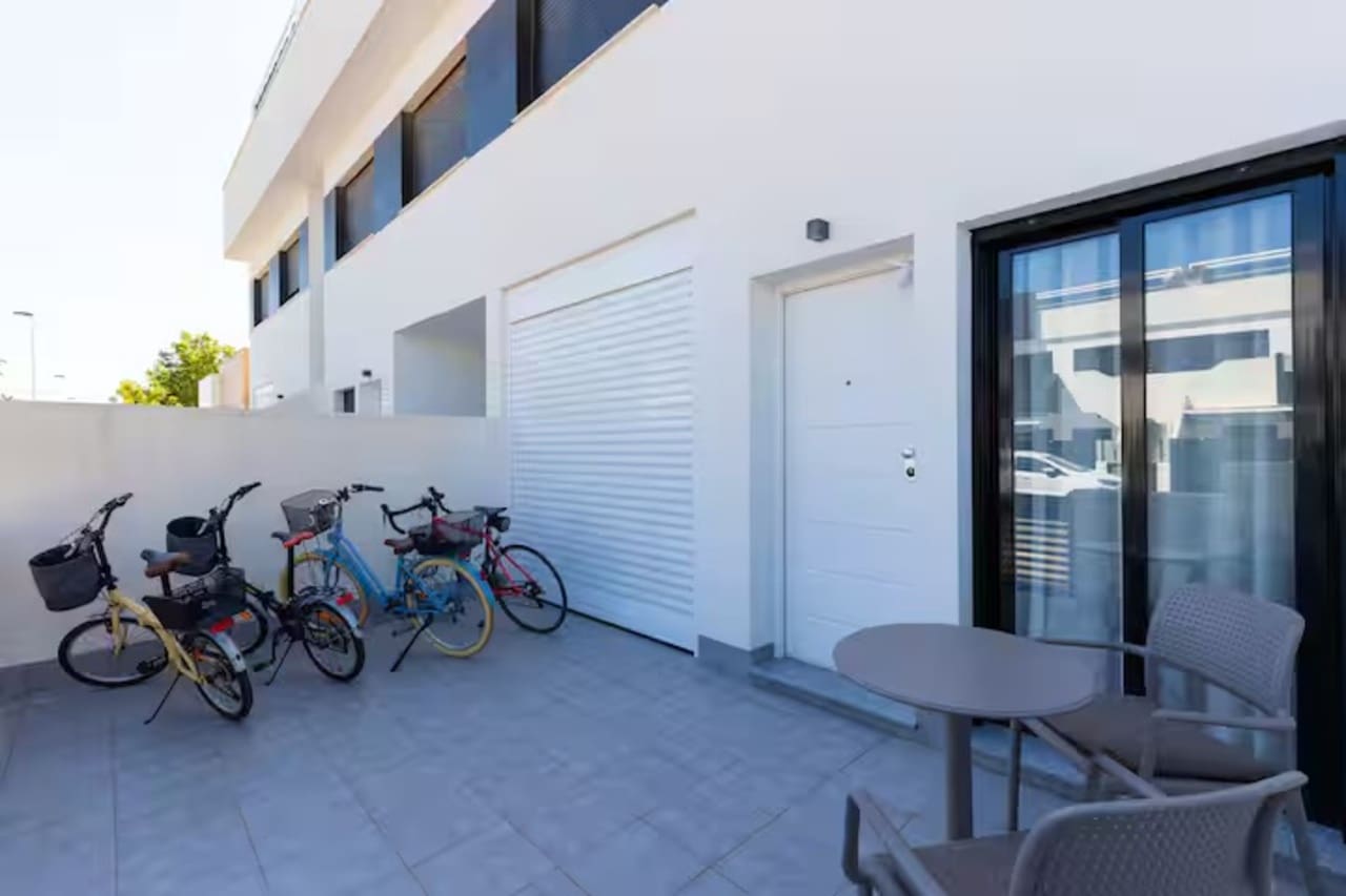 2 soveværelse Lejlighed til salg i San Pedro del Pinatar med swimmingpool - € 239.950 (Ref: 9427504)