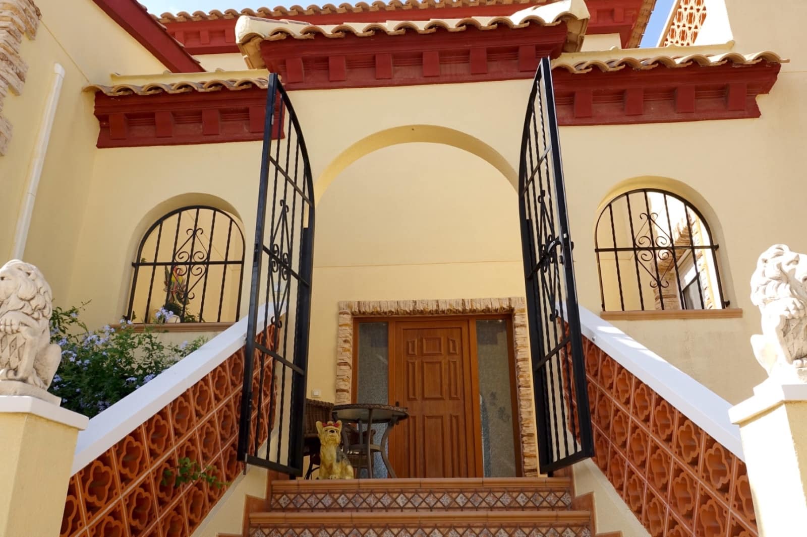 3 bedroom Villa for sale in Ciudad Quesada with pool - € 599,000 (Ref: 9427510)