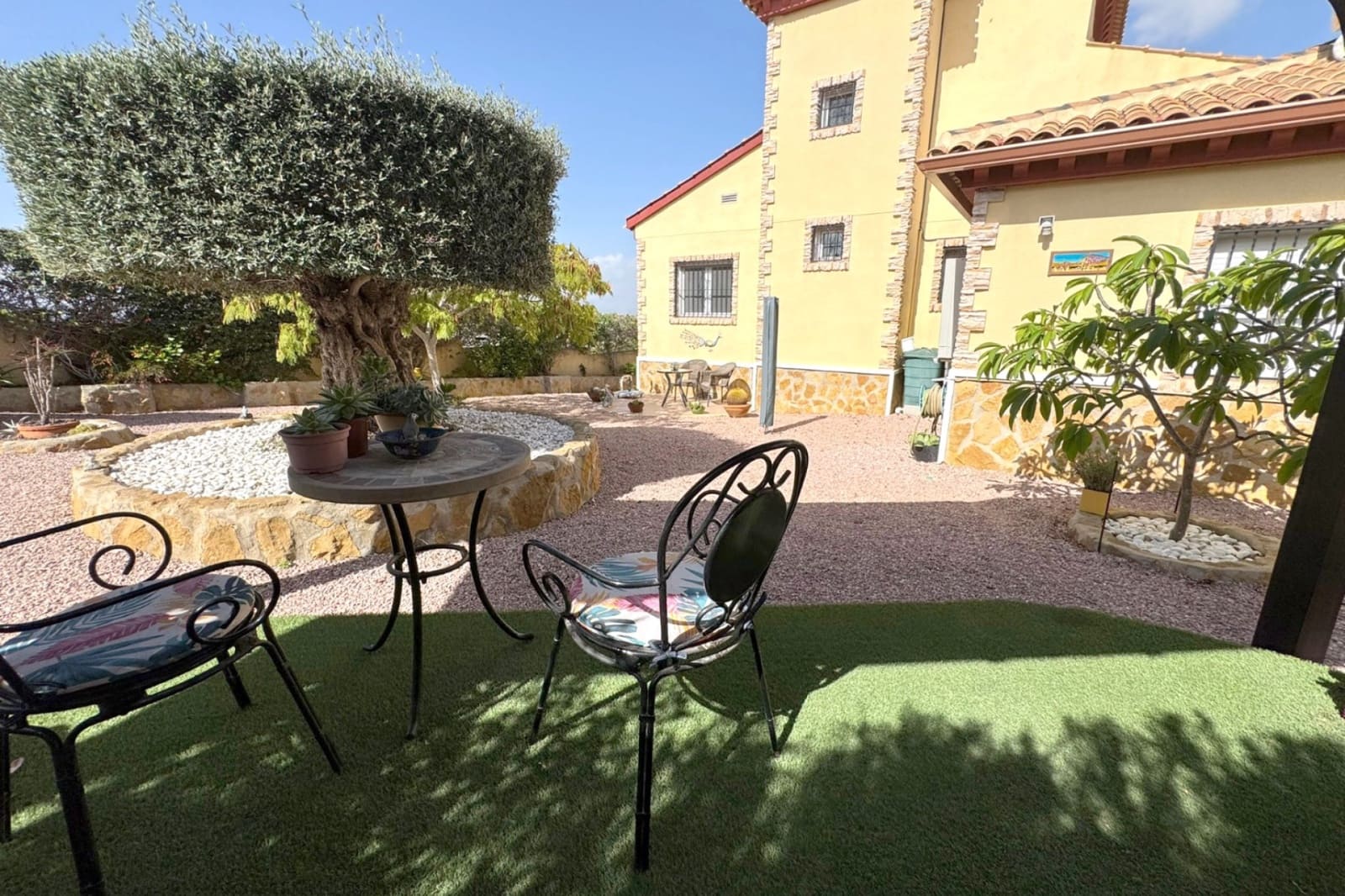 3 bedroom Villa for sale in Ciudad Quesada with pool - € 599,000 (Ref: 9427510)