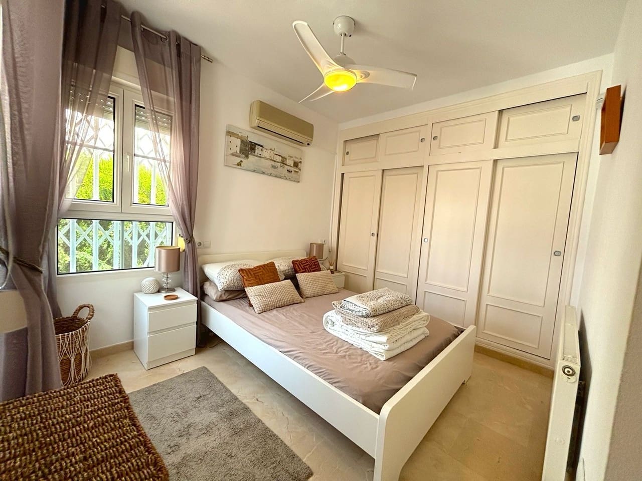 3 bedroom Villa for sale in Villamartin with pool - € 424,995 (Ref: 9427513)