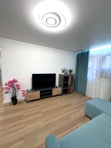 Apartamento de 2 habitaciones en Torrevieja en venta - 140.000 € (Ref: 9431810)