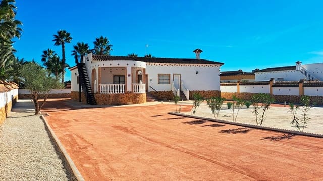 5 bedroom Villa for sale in Catral - € 485,000 (Ref: 9432019)