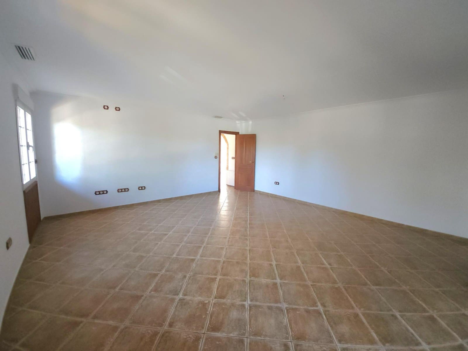 5 sypialnia Willa na sprzedaż w Catral z basenem garażem - 620 000 € (Ref: 9432020)