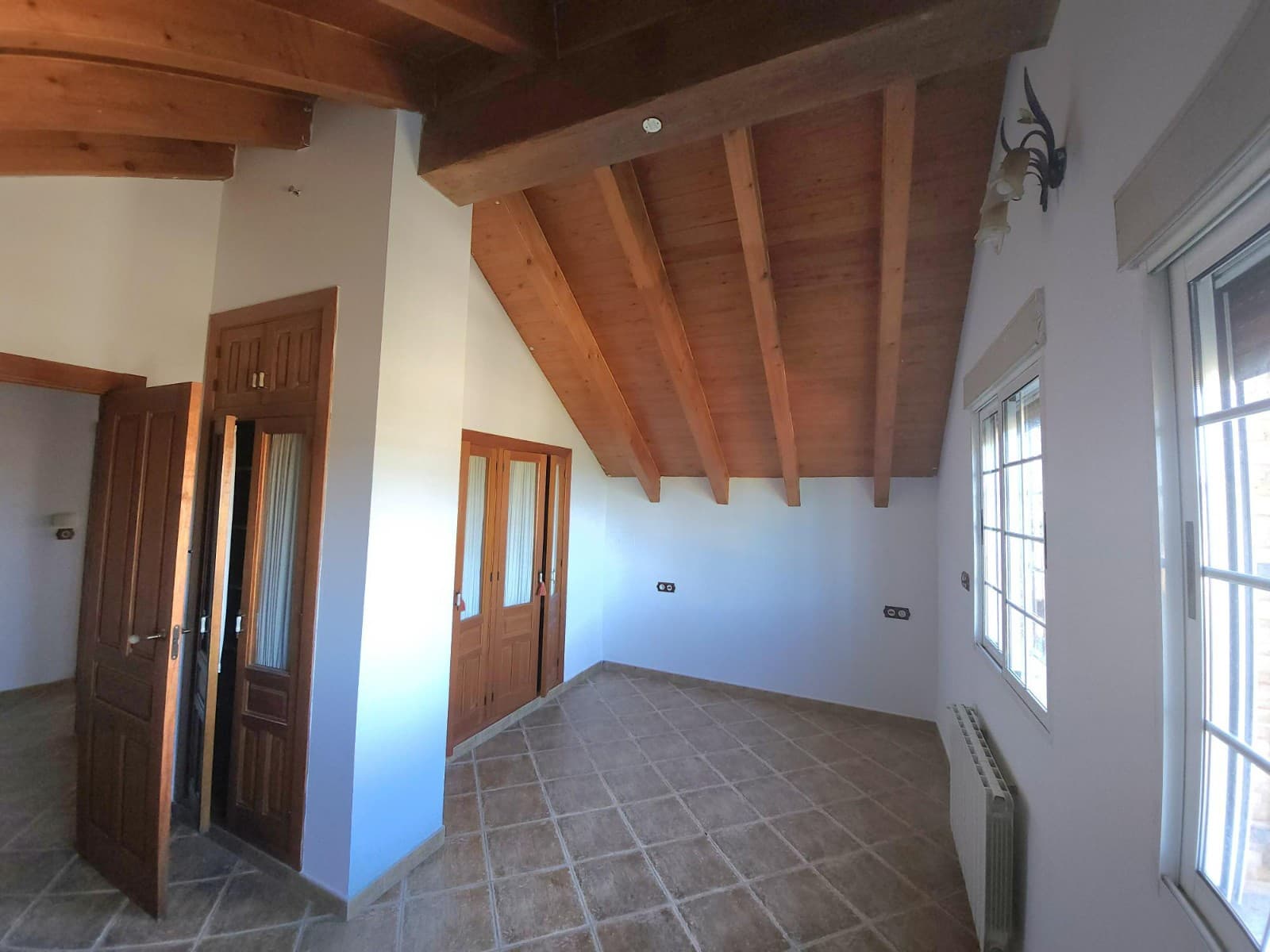 5 sypialnia Willa na sprzedaż w Catral z basenem garażem - 620 000 € (Ref: 9432020)